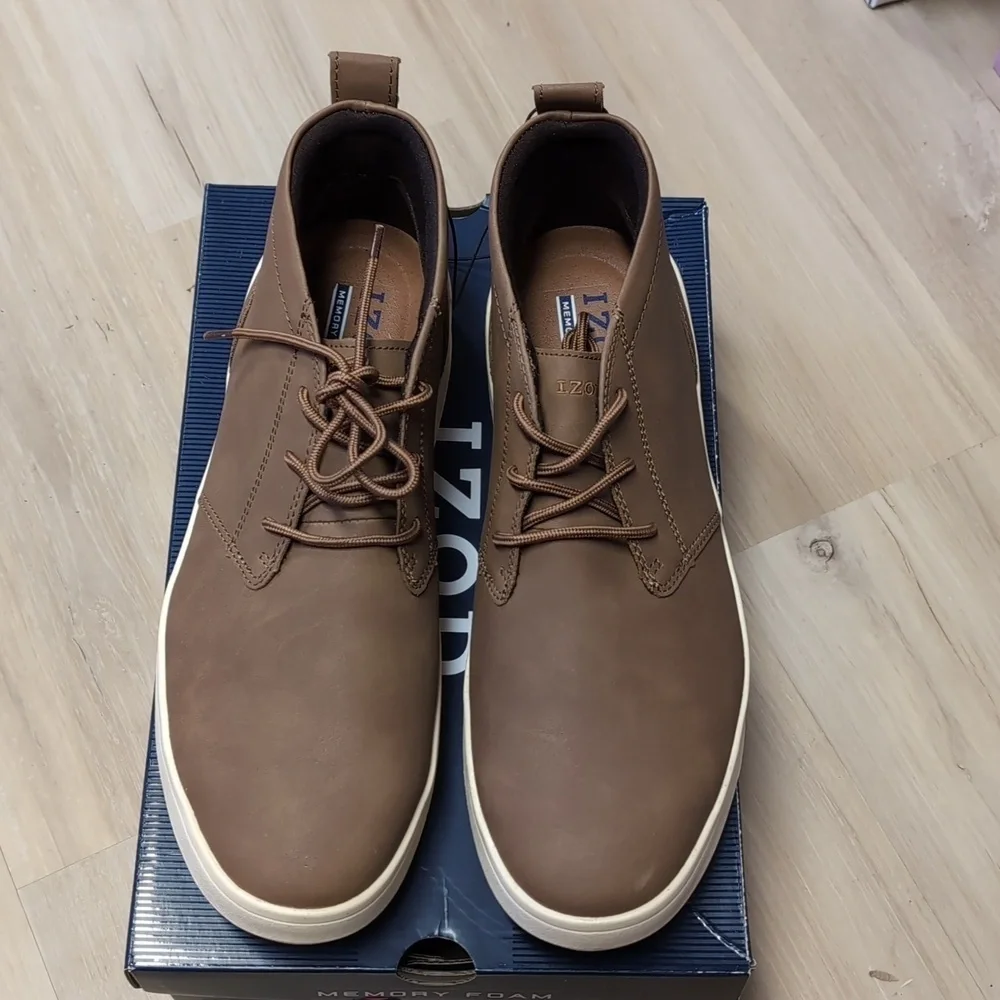 IZOD Men's Chukka Boot
